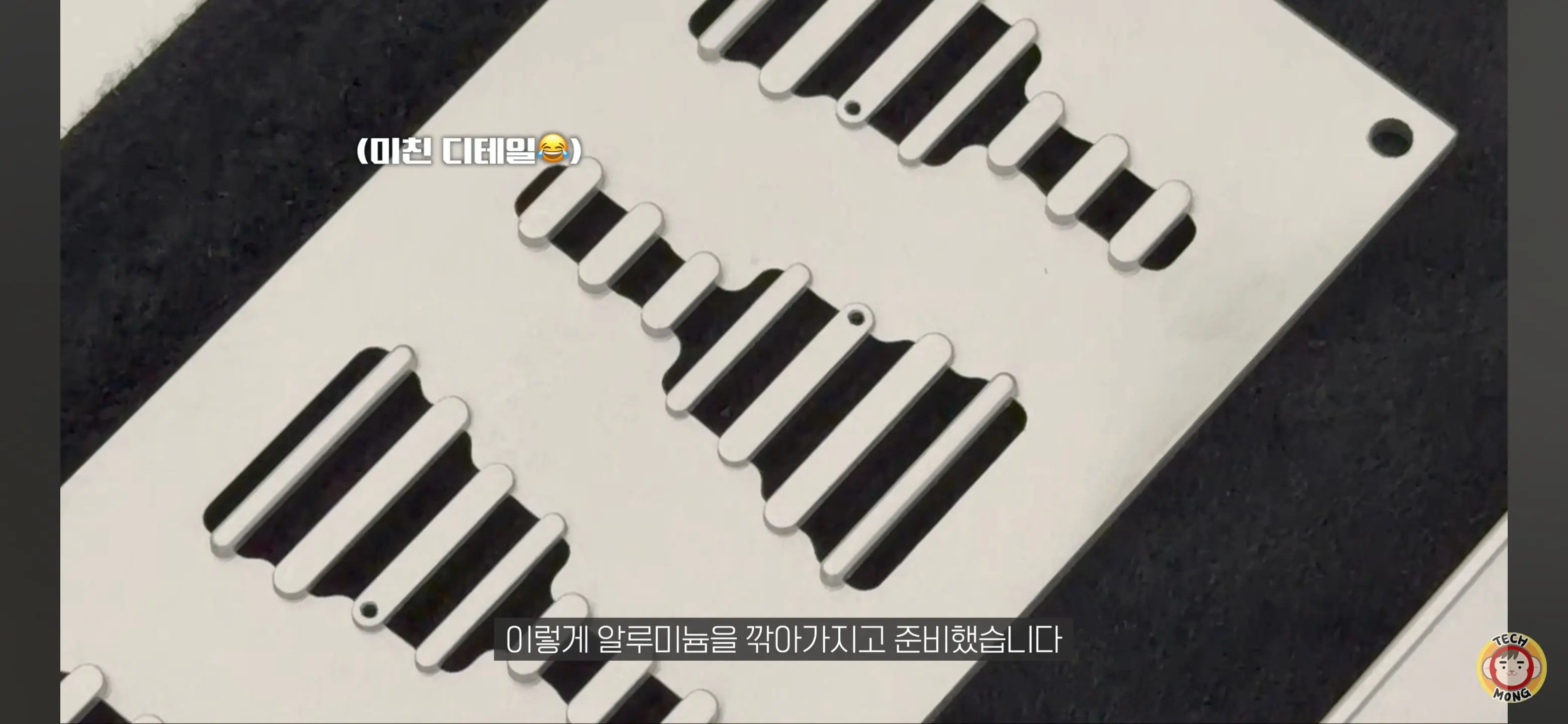Screenshot_20260422_220836_YouTube.jpg