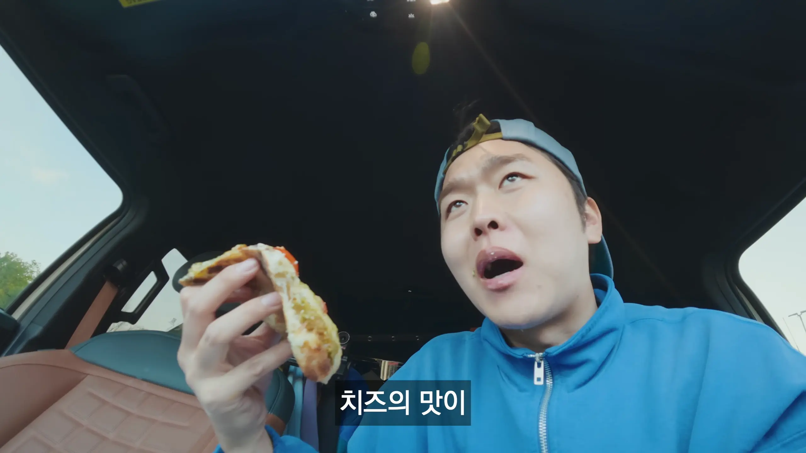 q_u3uvmNCKA 00-25-30 이탈리아 한 가운데서 멈춰버린 캠핑카, 하. - 캠핑카 세계여행 (3).png