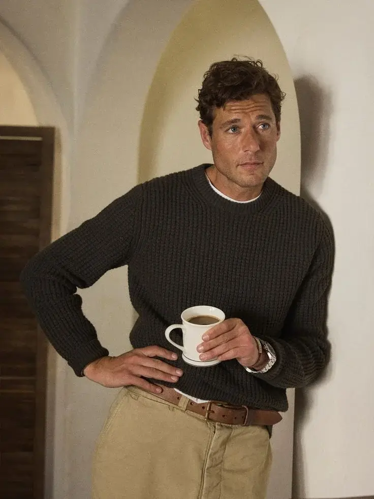 what+to+ear+man+40s+casual+outfit.webp