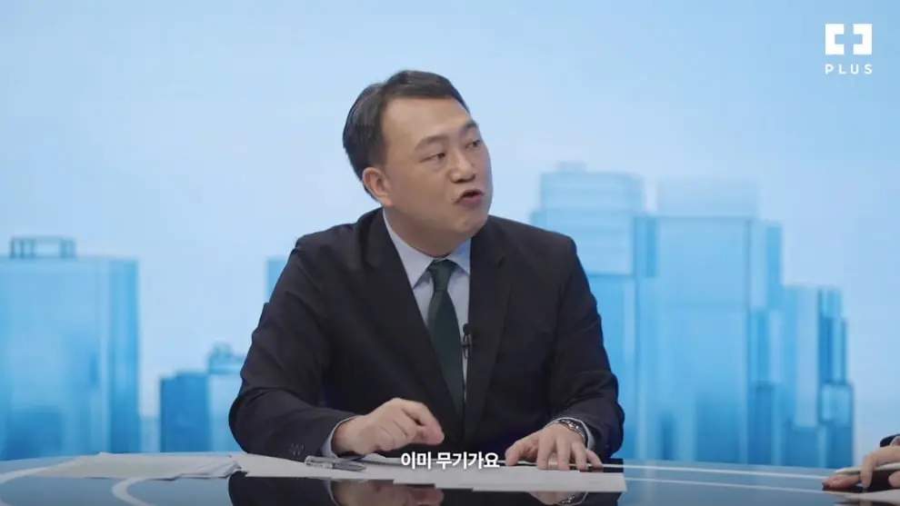PLUS TV (플러스 TV) - 인간의 판단을 뛰어 넘어버린 현대전 AI의 역할 INSIDERS' REPORT EP2 - Part 1 #PLUSTV #슈카.jpeg