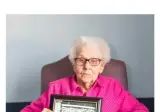93살 할아버지와 결혼한 17세 학생 ㄷㄷ ㄷㄷ ㄷㄷ ㄷㄷ.jpg