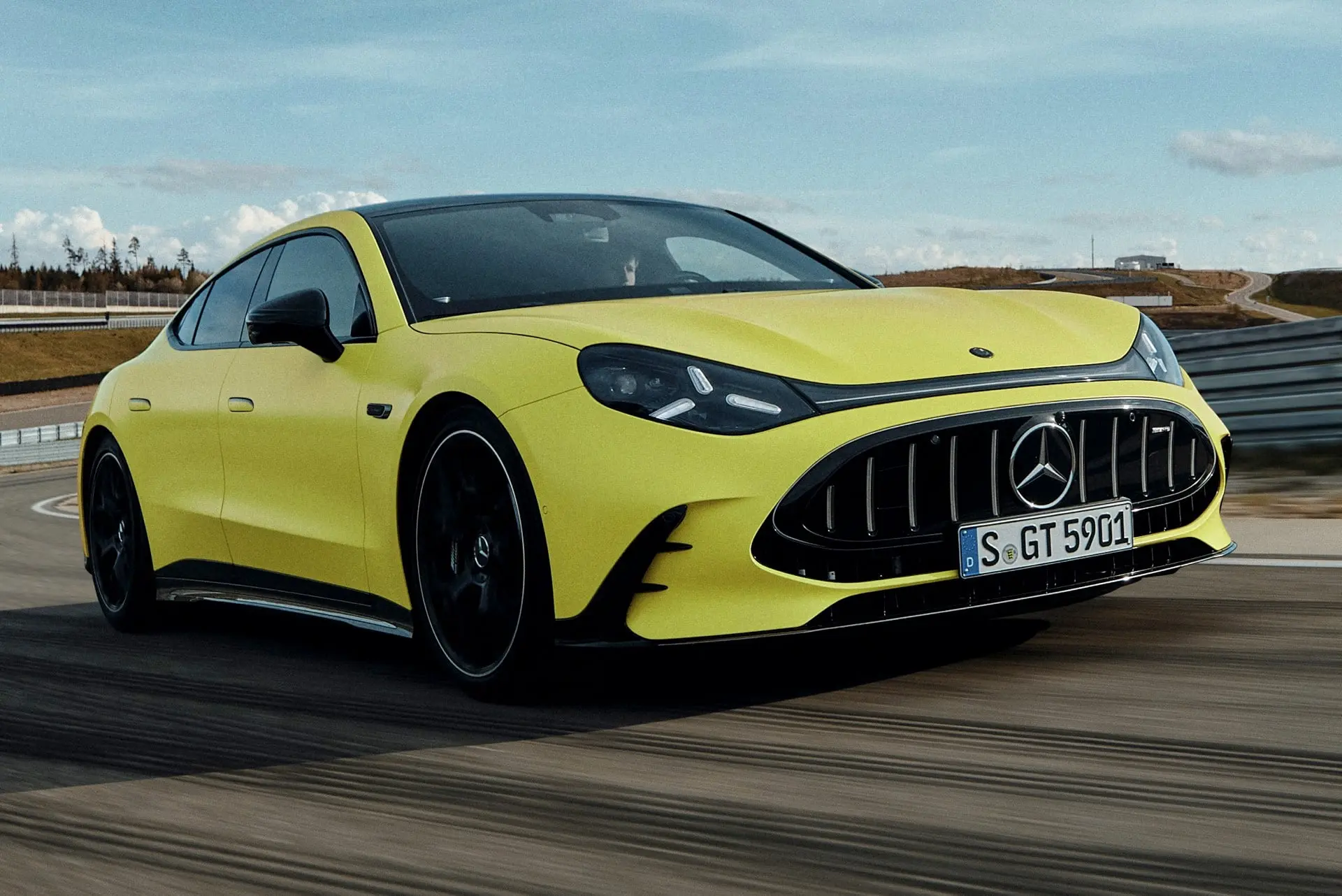 2027-Mercedes-AMG-GT-4-Tuerer-Coupe-Elektro-BEV-01.jpg