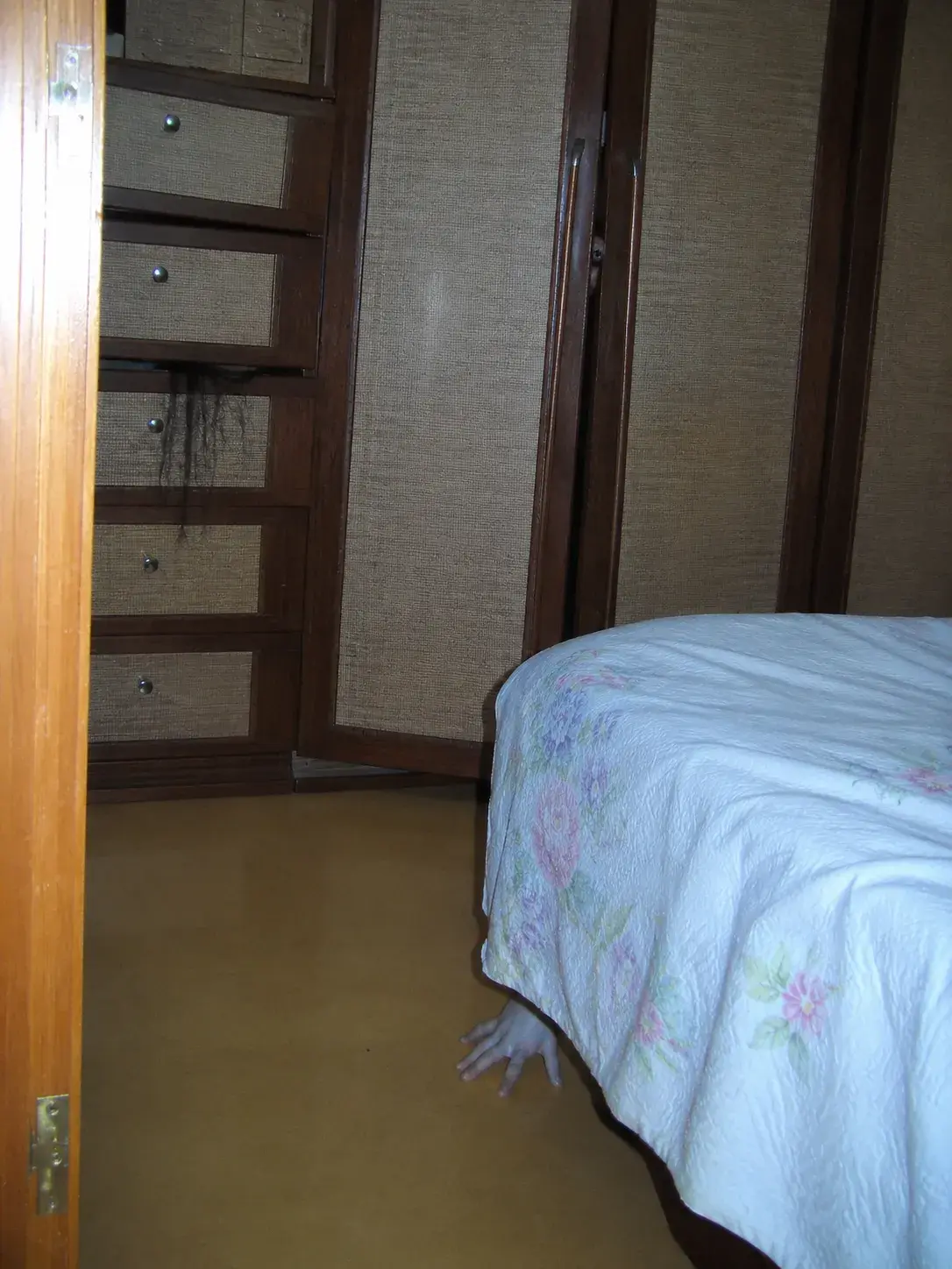1779377709-1.webp