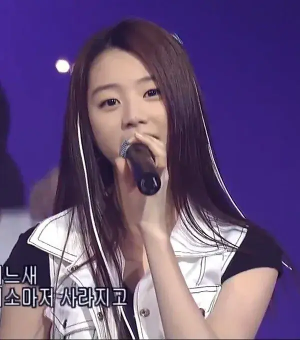 16661788719813.jpeg 지금 데뷔했어도 인기 많았을 듯한 원조 토끼상 아이돌..gif