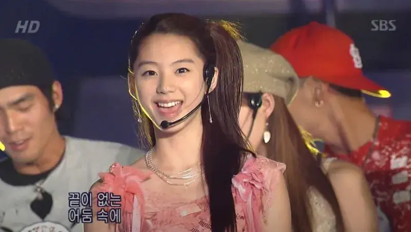 18.jpeg 지금 데뷔했어도 인기 많았을 듯한 원조 토끼상 아이돌..gif