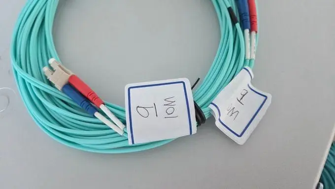 7fb951fadc48abcb558853ec6bd302aad78717c750e58f85558b5cc3477a897e.jpg