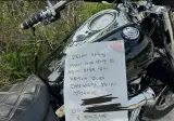 어떤 맘충이 주차된 오토바이에 남긴 메모