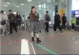 '손바닥 가방' 멘 노인들…"욕 먹어도 이게 일이라"