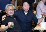 젠슨 황 오늘자 깐부치킨 사진