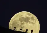작가들이 촬영한 달 사진 모음 jpg
