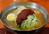 서로를 절대 이해할 수 없는 사람들