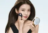 아이유 에스티로더 뉴짤