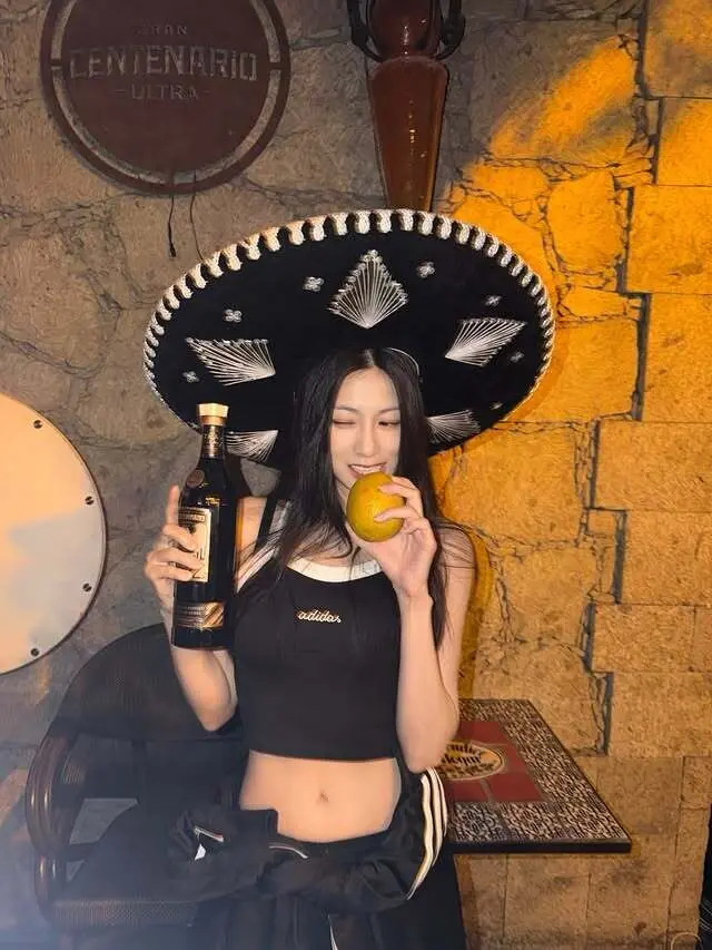에이핑크) 하영.jpgif