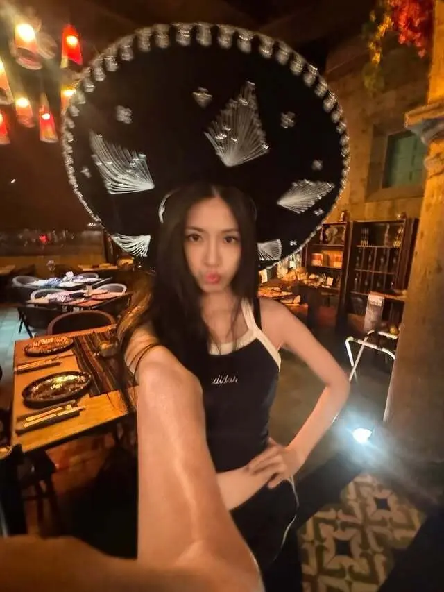 에이핑크) 하영.jpgif