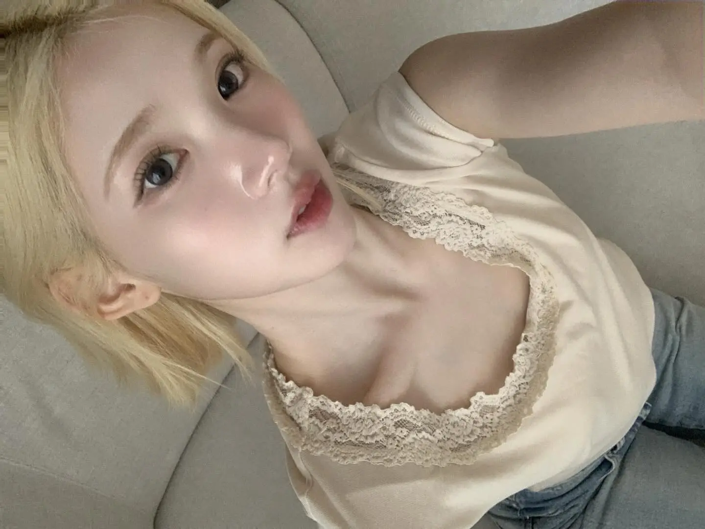 jiwoo_h2h_20260613_p_3918475821618117803_4_3918475366821367383.jpg