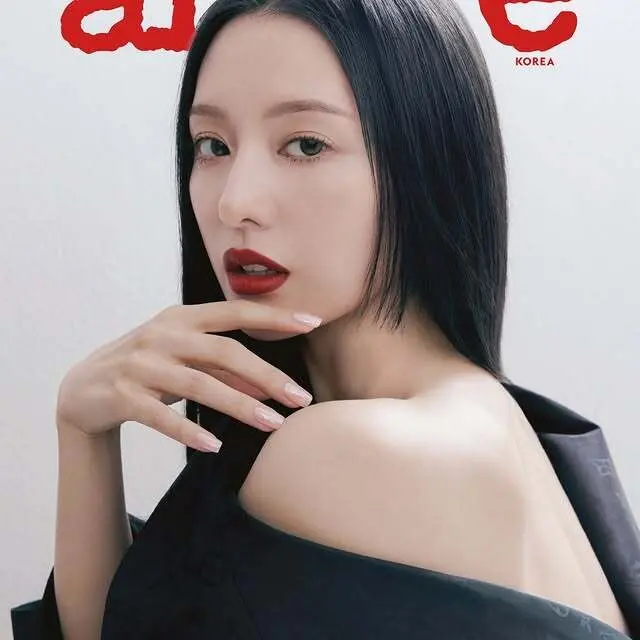 allure 김지원.jpg