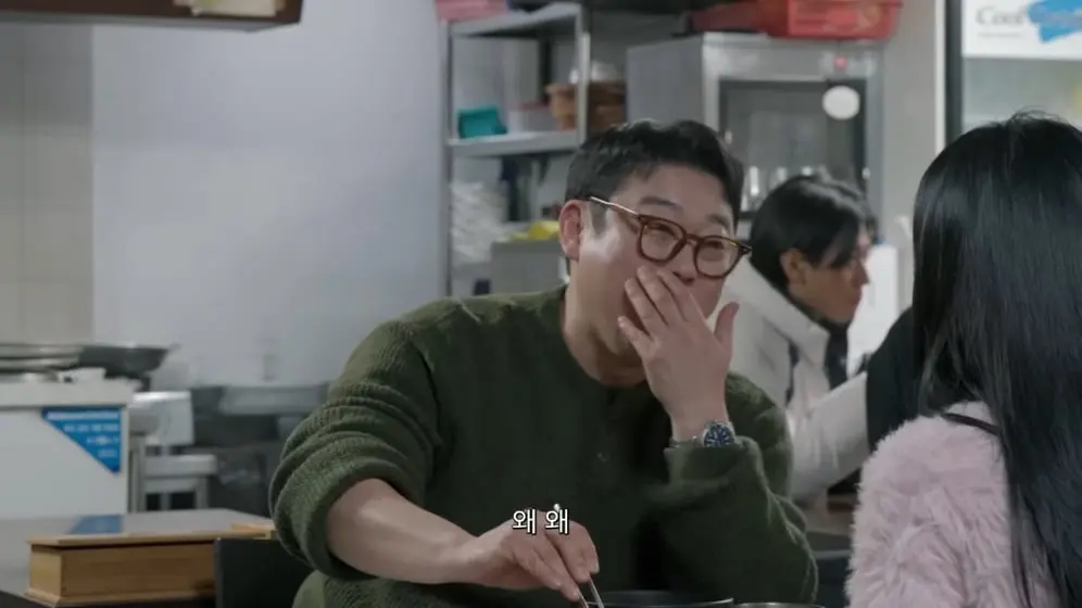 안녕하세요원이입니다잘부탁드립니다 - 선민 삼촌과 콩나물 국밥 [lSxqQYipZoU - 996x560 - 9m25s].jpeg