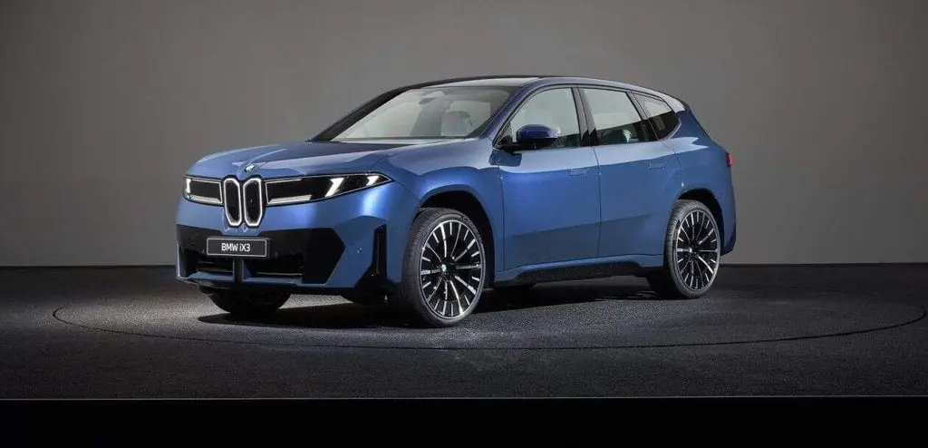 디자인 많이 조진거같은 BMW 전기차 jpg