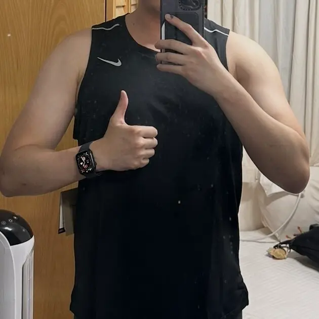 나이키 옷 작게 만드는거 아닌지.jpg