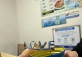 친언니 상견례하고 기족들끼리 국밥집에서 뒷풀이 하고 있었는데 옆테이블에서 혼술 하던 아저씨가 갑자기 툭툭 치길래