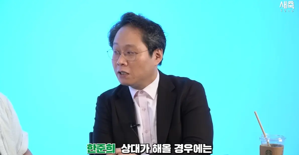 image.png 이강인 안쓴다고 전부 벤투 욕할때도 옹호한 안정환