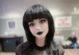 요즘 유튭 쇼츠에서 뜨는 고스족 누나 분장 지운 모습