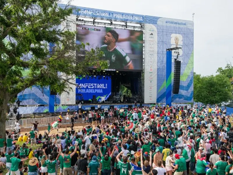 fifa-fan-fest-mexico-goal-photo-by-visitphilly-1200x900px.jpg
