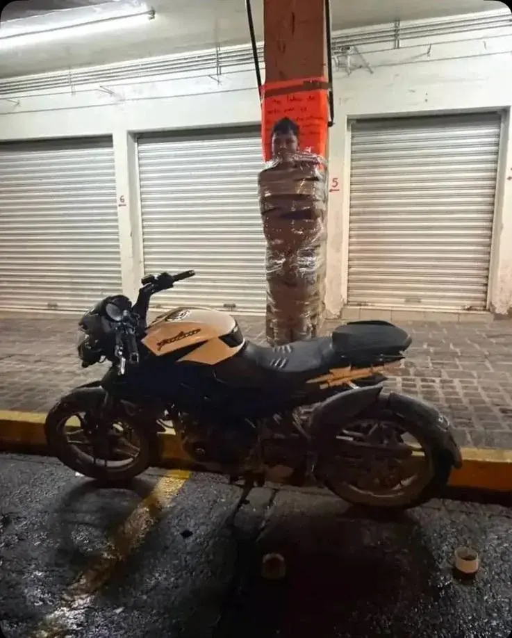 mexican-batman-a-mysterious-dude-who-hunts-down-motorcycle-v0-3vf0yr80b1ah1.webp