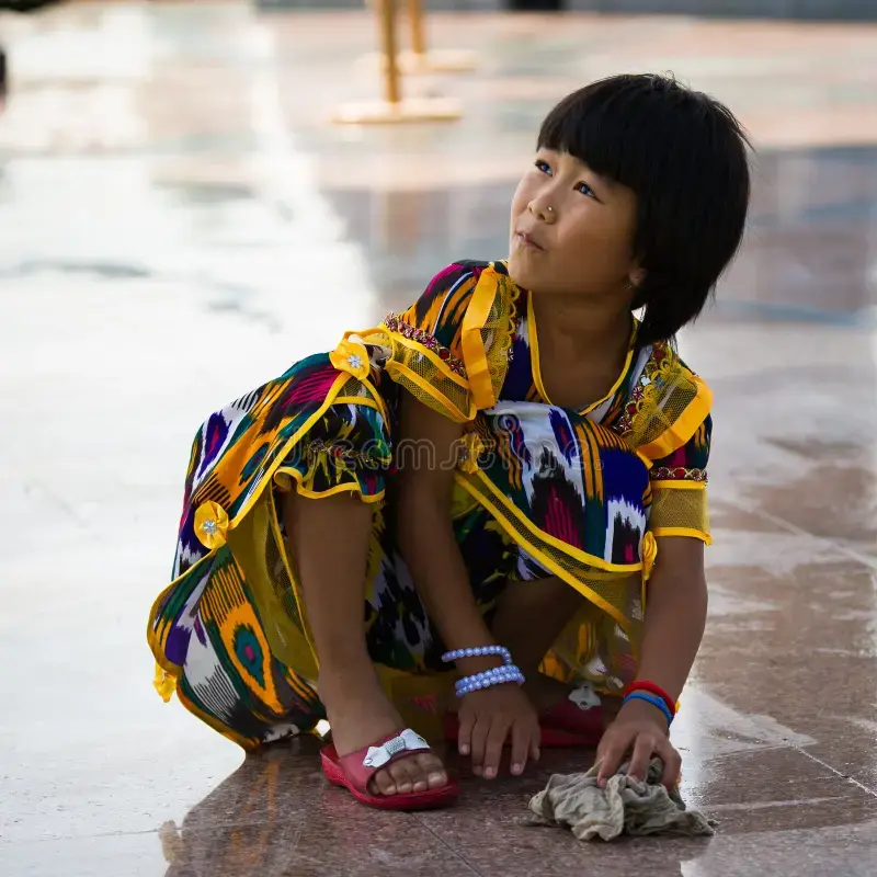 people-tashkent-uzbekistan-june-unidentified-uzbek-girl-cleans-floor-jun-belong-to-uzbek-ethnic-52100676.webp