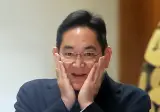 'Z플립8'에 주름 개선 신기술 뺐다···삼성, 폴드에만 플렉스 티타늄 적용
