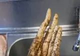 밭에서 나온 수상한 손
