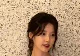 (자투리)팬커뮤에 지은이가 직접 올린 사진 2장