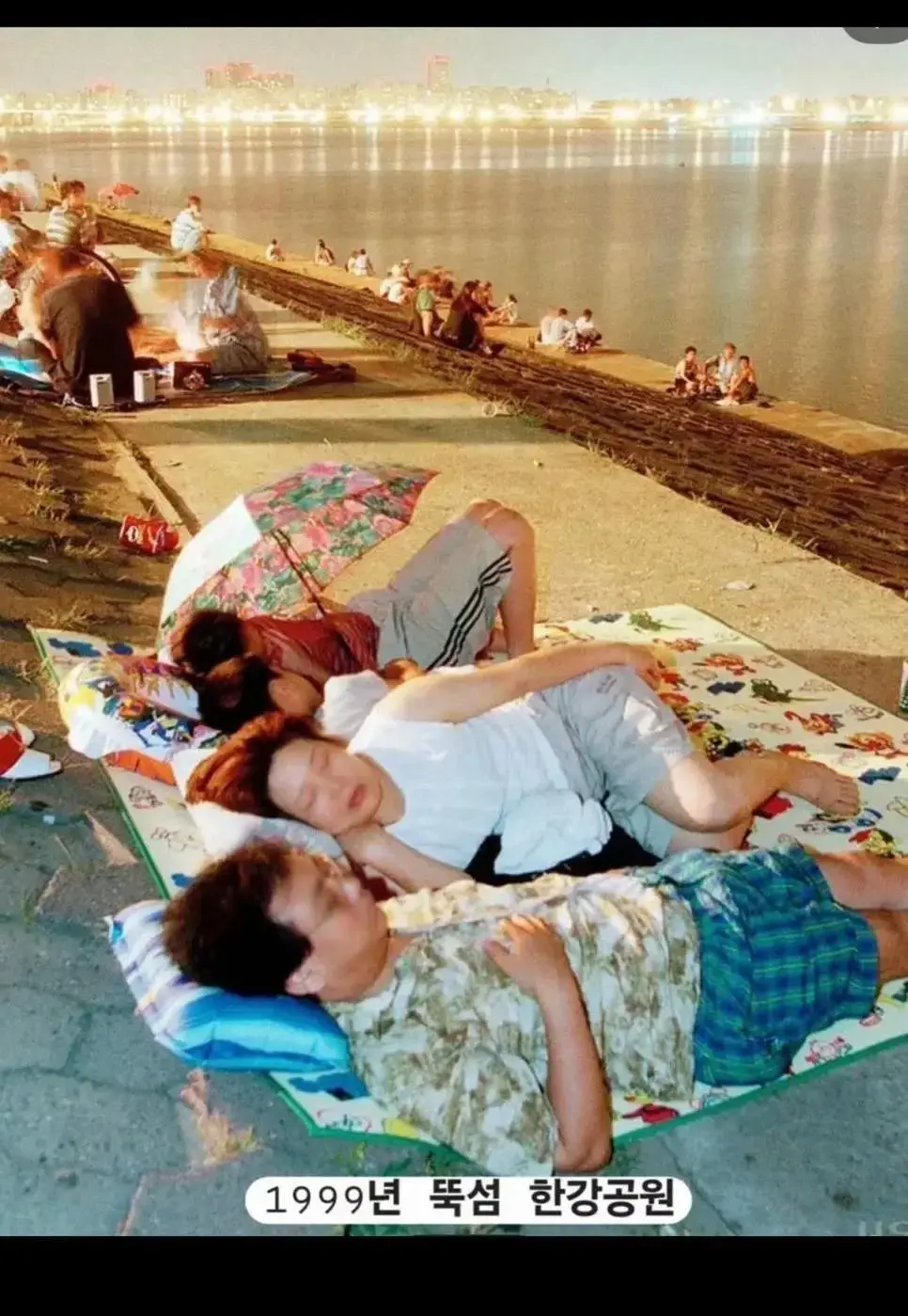 133900_6554fc7bc106.gif.jpg