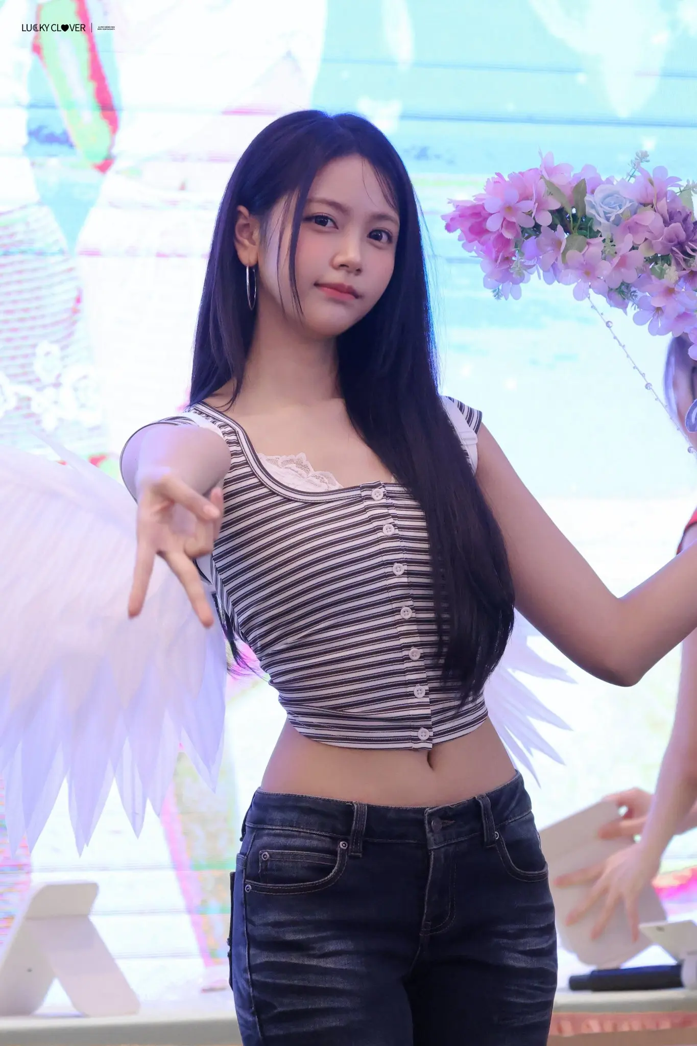 HOnv5UeasAAY-Yg.jpeg