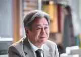 영화 인턴 속 최민식 스틸컷