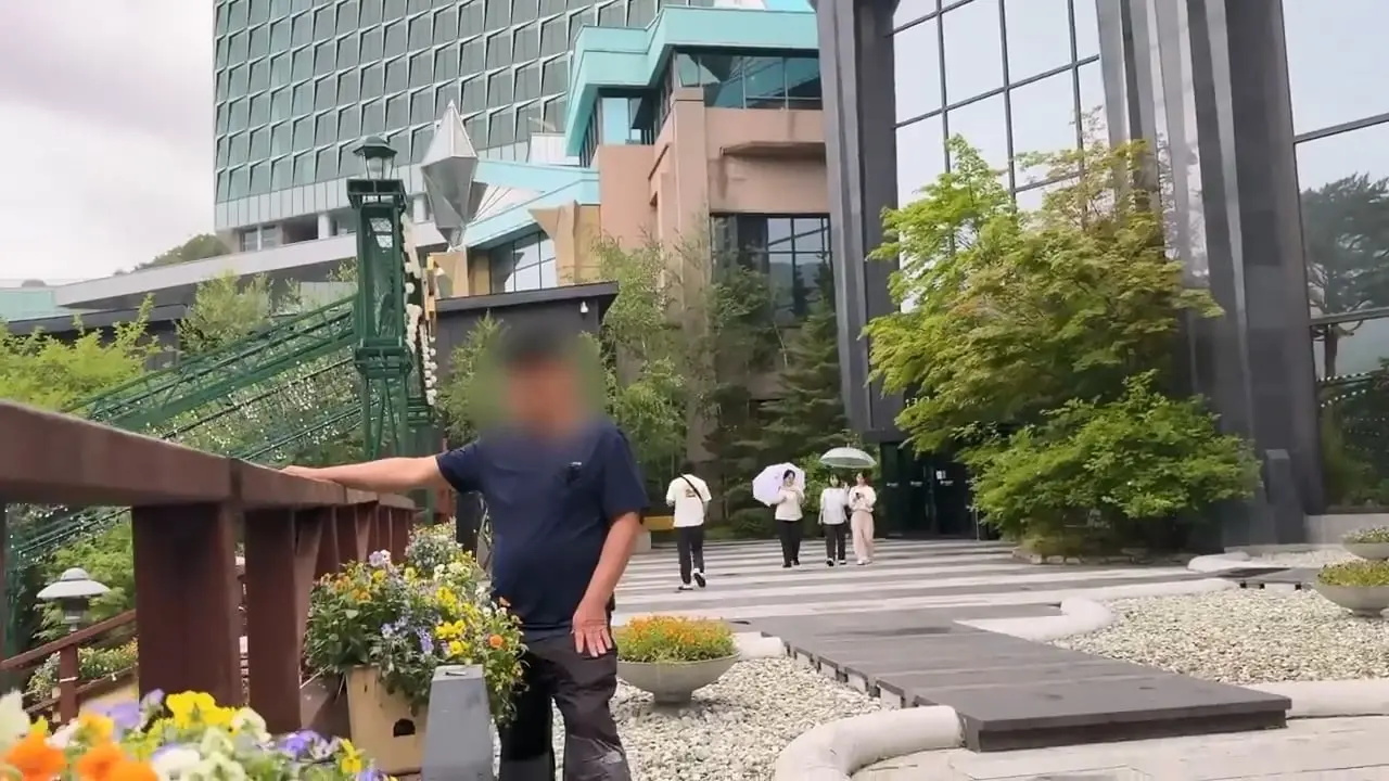 강원랜드 노숙자에게 카지노 입장 시켜 보았습니다 (2부).mp4_20260812_163638.820.jpg