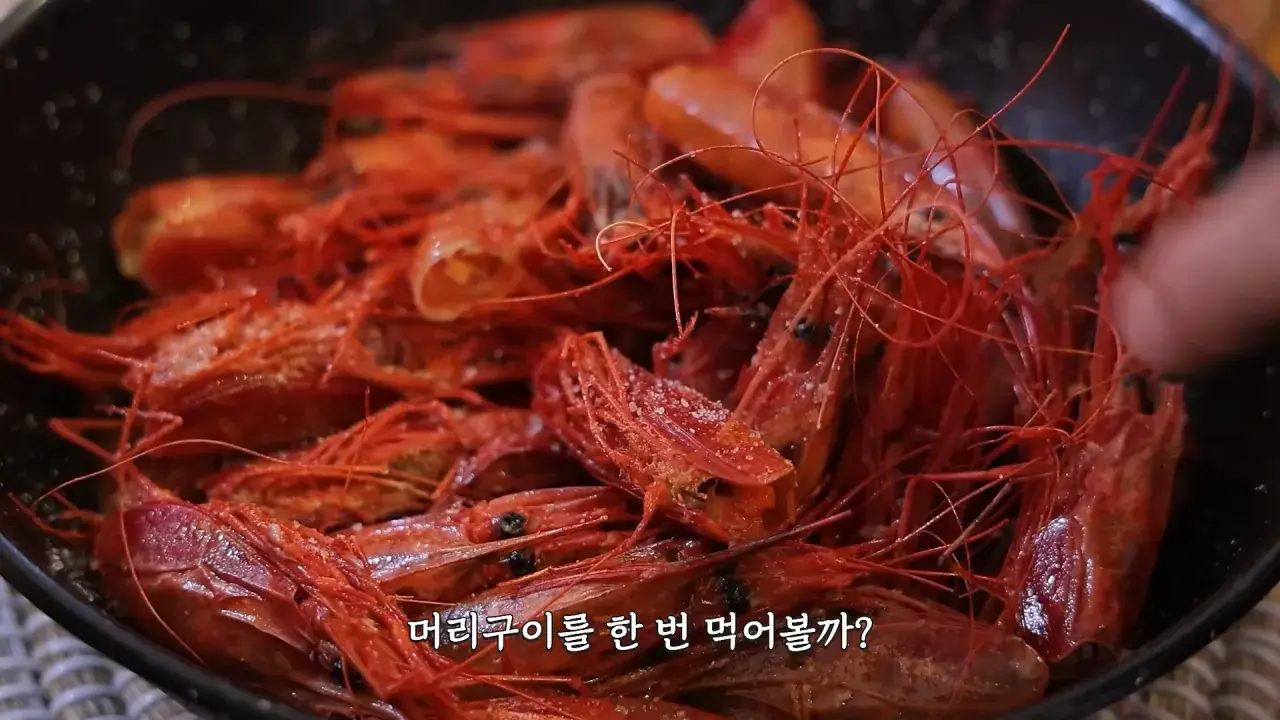 스페인1탄) 세상에서 제일 비싼 새우 100마리_! 역대 최고금액 달성🔥 다먹고 기립박수 받았습니다🤣 15-21 screenshot.png 스페인에서 황제새우 100마리 먹방한 쯔양 근황 ㄷㄷㄷ