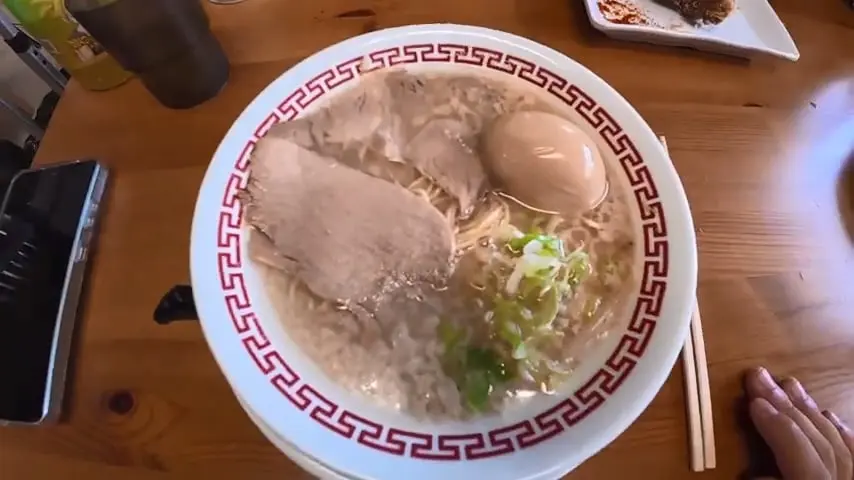 일본인도 안가는 일본 섬에 한국인만 넘쳐나는 이유가 뭘까.mp4_20260813_092800.906.jpg