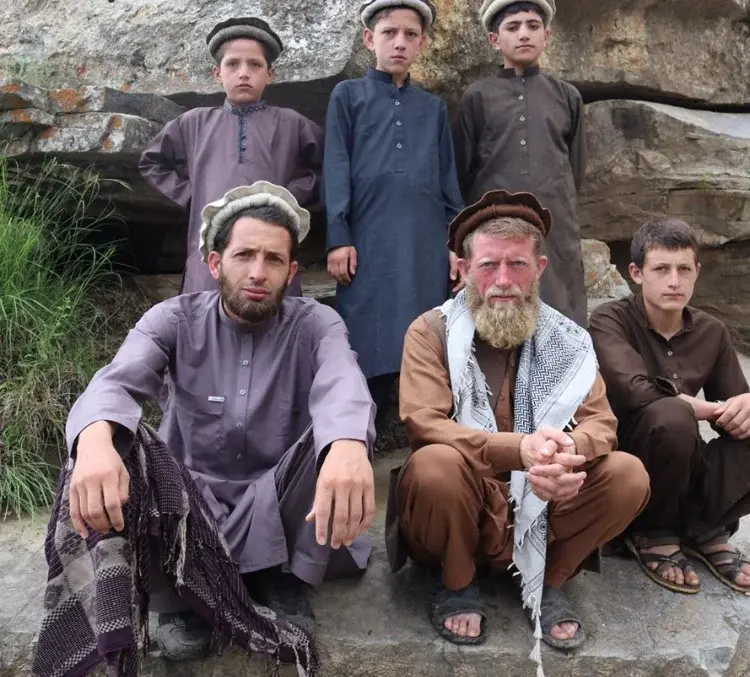 afghans-in-nuristan-region-the-reason-why-they-look-like-v0-hckn0qiyori91.webp