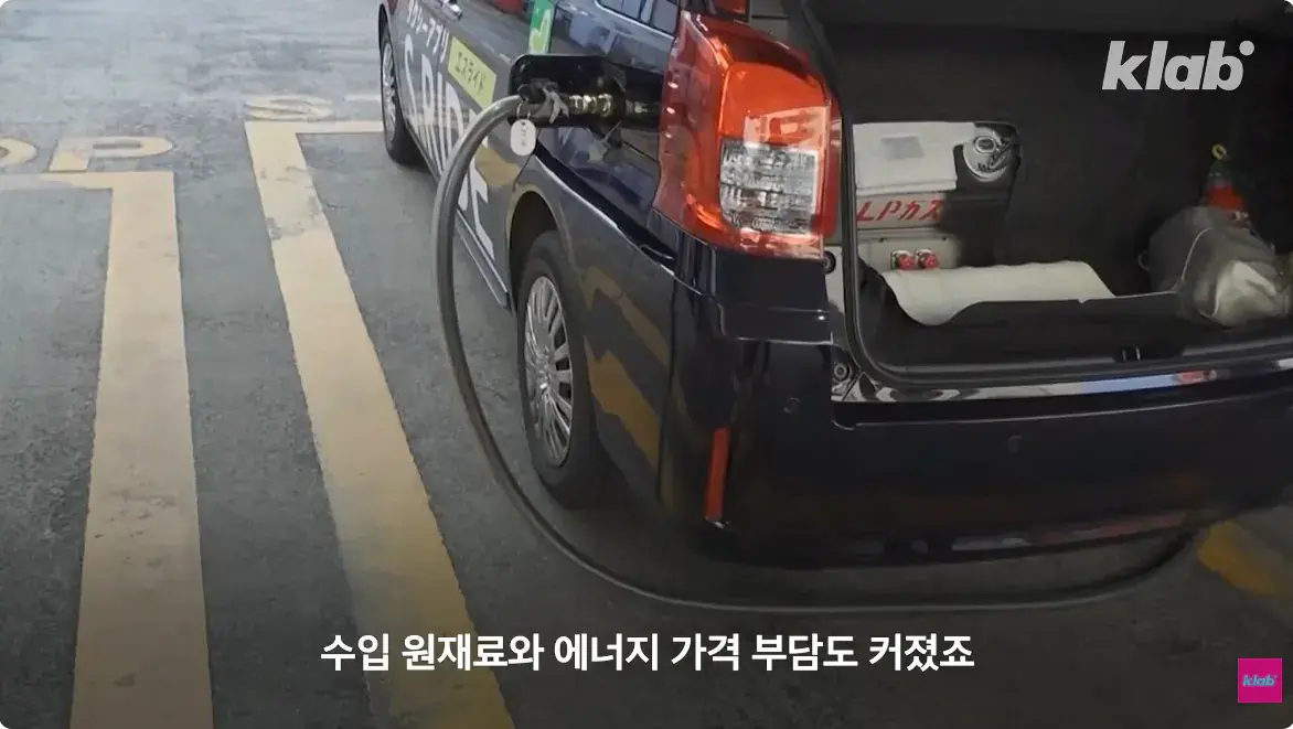 캡처_2026_08_15_23_49_30_185.png 일본 엔화가 계속 하락하는 이유 ㄷㄷㄷ