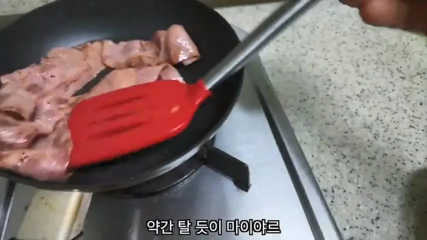 와이프가 애 데리고 집을 나갔습니다.mp4_20260818_145725.233.jpg