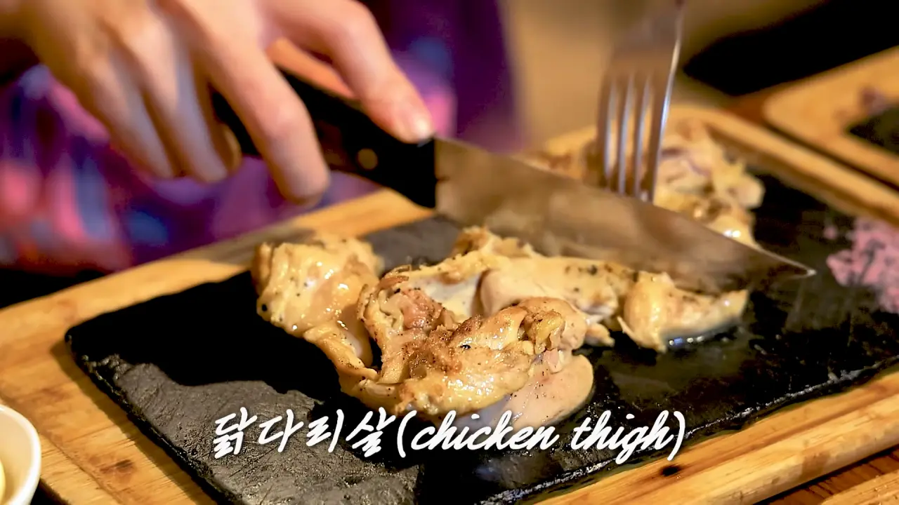 스페인4탄) 스테이크 4kg 시켰더니.. 저보고 초능력자래요🤣 아르헨티나식 티본 스테이크 먹방 14-15 screenshot.png 스페인에서 스테이크 4kg 먹방한 쯔양 근황 ㄷㄷㄷㄷㄷ