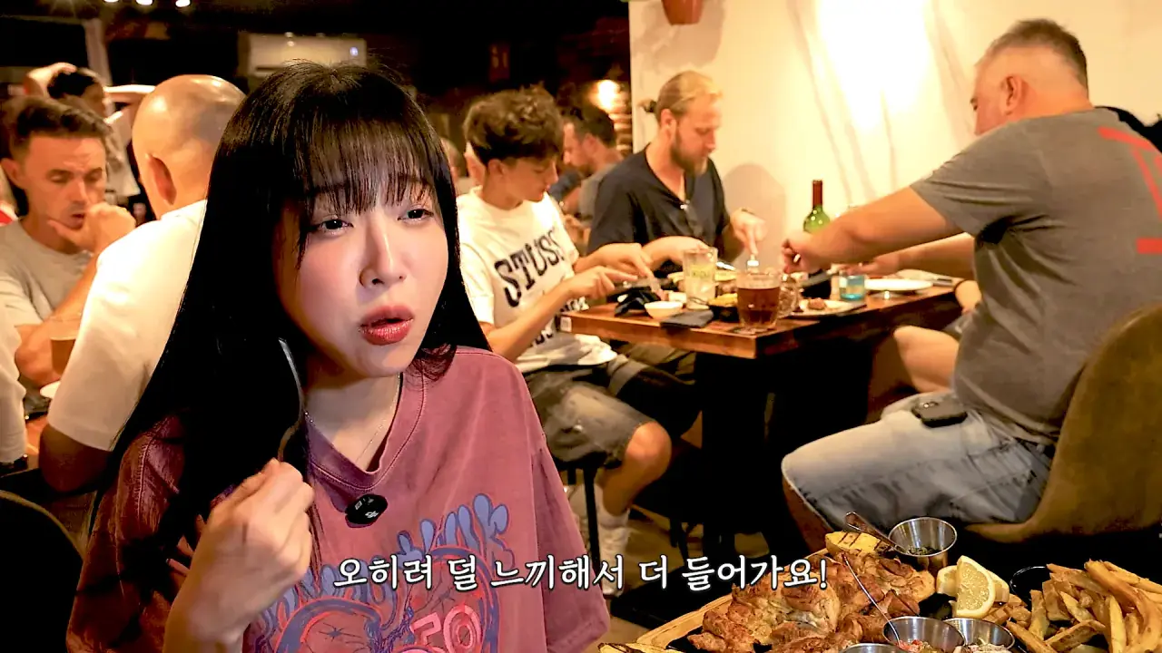 스페인4탄) 스테이크 4kg 시켰더니.. 저보고 초능력자래요🤣 아르헨티나식 티본 스테이크 먹방 10-45 screenshot.png 스페인에서 스테이크 4kg 먹방한 쯔양 근황 ㄷㄷㄷㄷㄷ