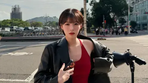 ▲하지원(사진)은 대만에 온 이후 스킨케어 제품, 모바일 게임, 쇼핑 채널 광고 등 다양한 분야의 광고 모델로 활동해 왔다. 그녀의 수입은 치어리딩 팀에 처음 들어갔을 때보다 20배 이상 증가한 것으로 추산된다. (사진/하지원 인스타그램 @hajiwon.22에서 발췌)