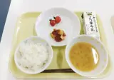 4월부터 무상급식이 시작된 삿포로 초등학생 급식 근황