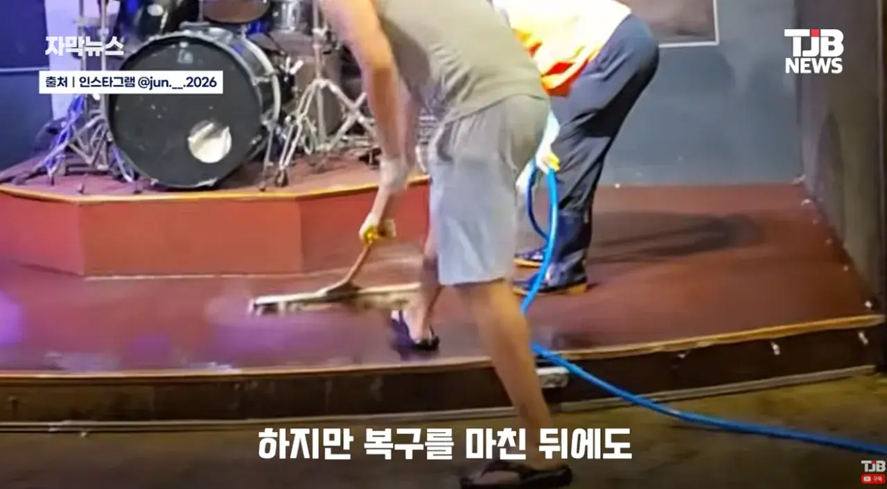 휴가 나오자마자 거제로… 폭우 소식에 달려간 23살 군인 (9).png 휴가 나오자마자 거제로 폭우 소식에 달려간 23살 군인