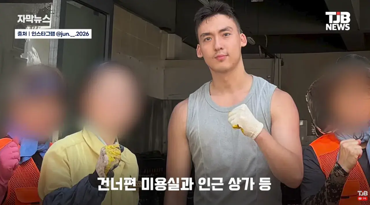 휴가 나오자마자 거제로… 폭우 소식에 달려간 23살 군인 (12).png 휴가 나오자마자 거제로 폭우 소식에 달려간 23살 군인