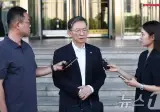 정성호 오늘자 법무부 마지막 퇴근 사진