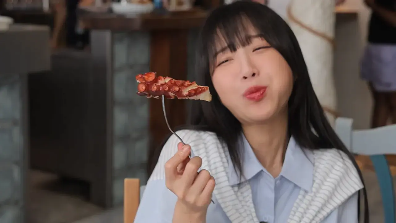 스페인6탄) 해산물 5.5kg 시켰더니 배 터질수도 있대요😂 스페인 해산물 다 털었습니다🔥 5-47 screenshot.png 스페인에서 해산물 5.5kg 먹방한 쯔양 근황 ㄷㄷㄷ