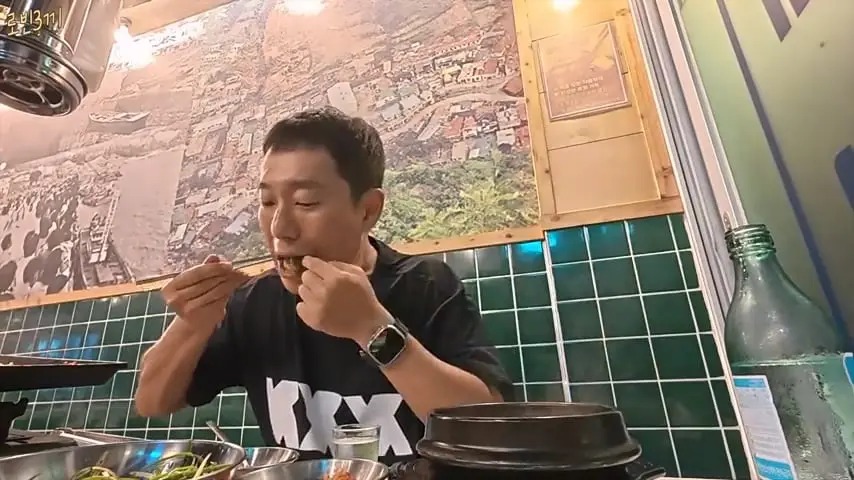 울릉도 시작부터 돈폭탄. 첫날만 80만원 탕진 [잔액 4,257,800].mp4_20260825_093810.071.jpg